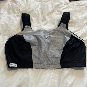 NWOT SPORTS BRA